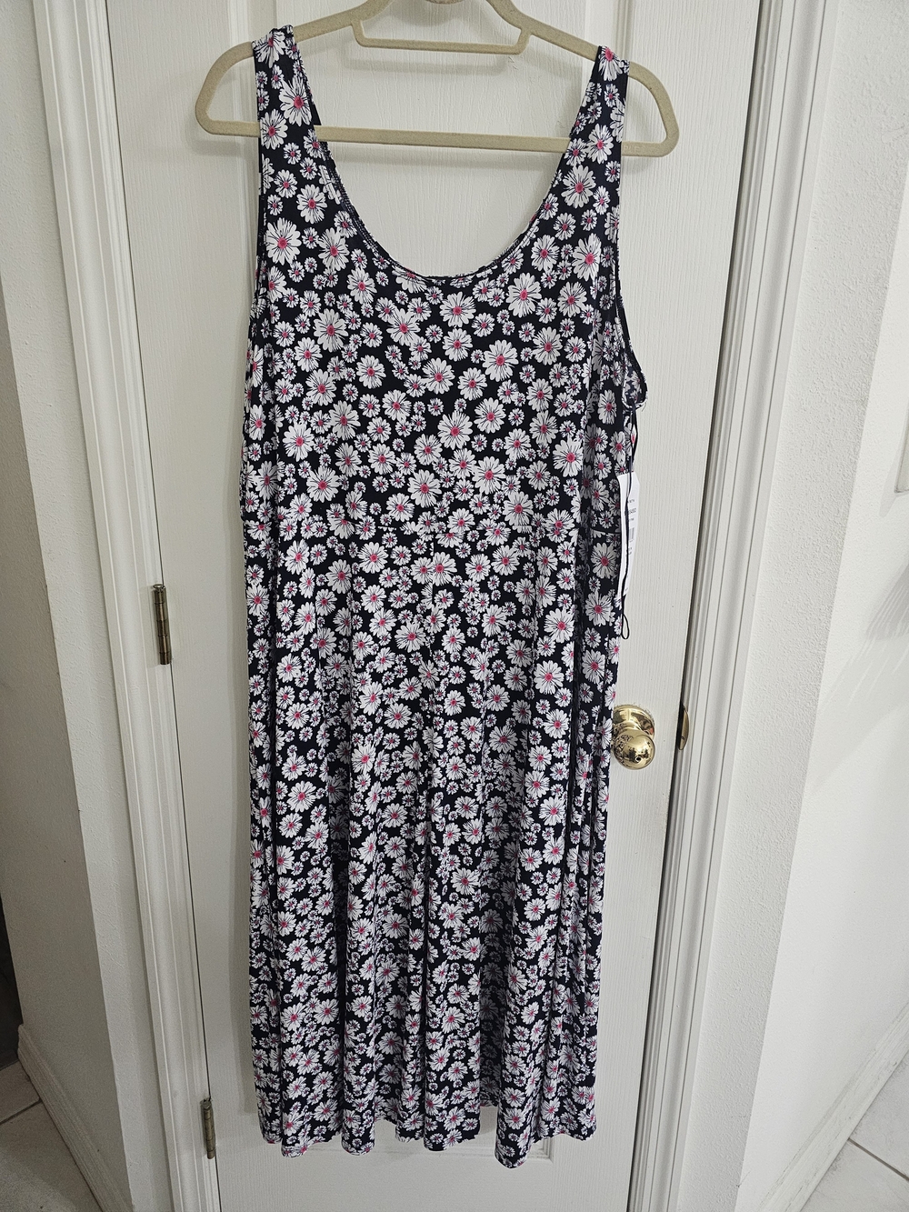 MSK Sleeveless Daisy Print Maxi Dress with Pink Accents